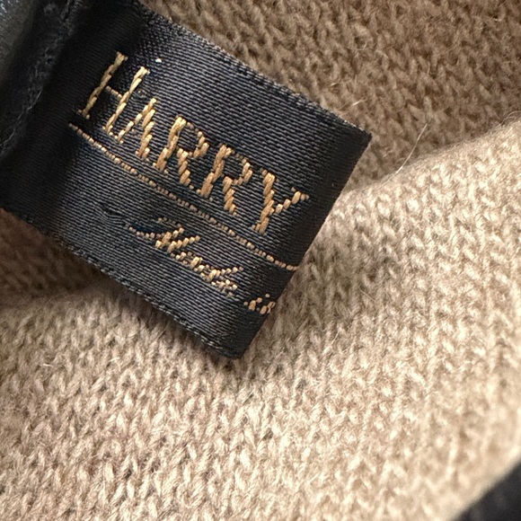 Harry Rosen Leather Gloves - Picture 4 of 8